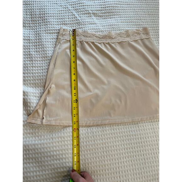 Vanity Fair Tan Floral Lace Waist Band Mini 16”Classic Slip Skirt Size Large - Picture 5 of 10
